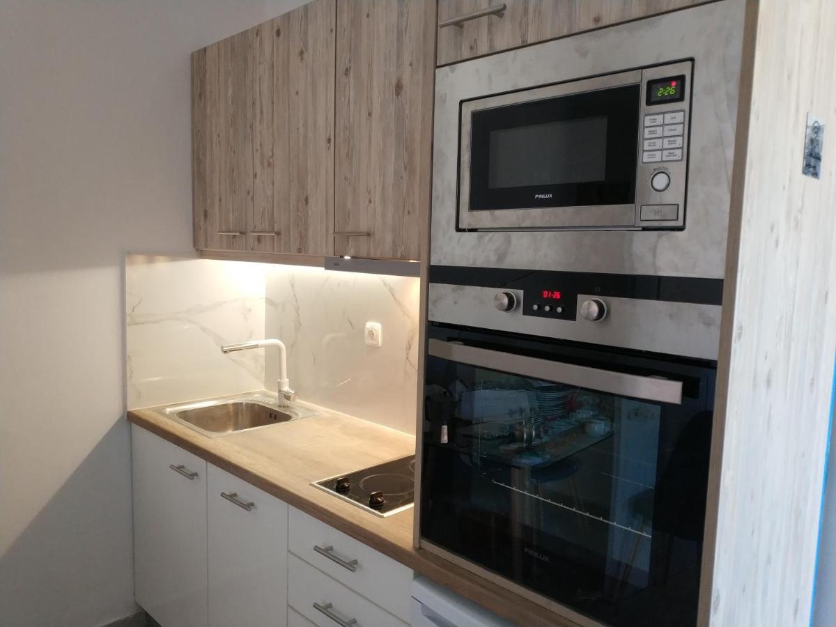 Nikos Apartments Agia Marina Cameră foto