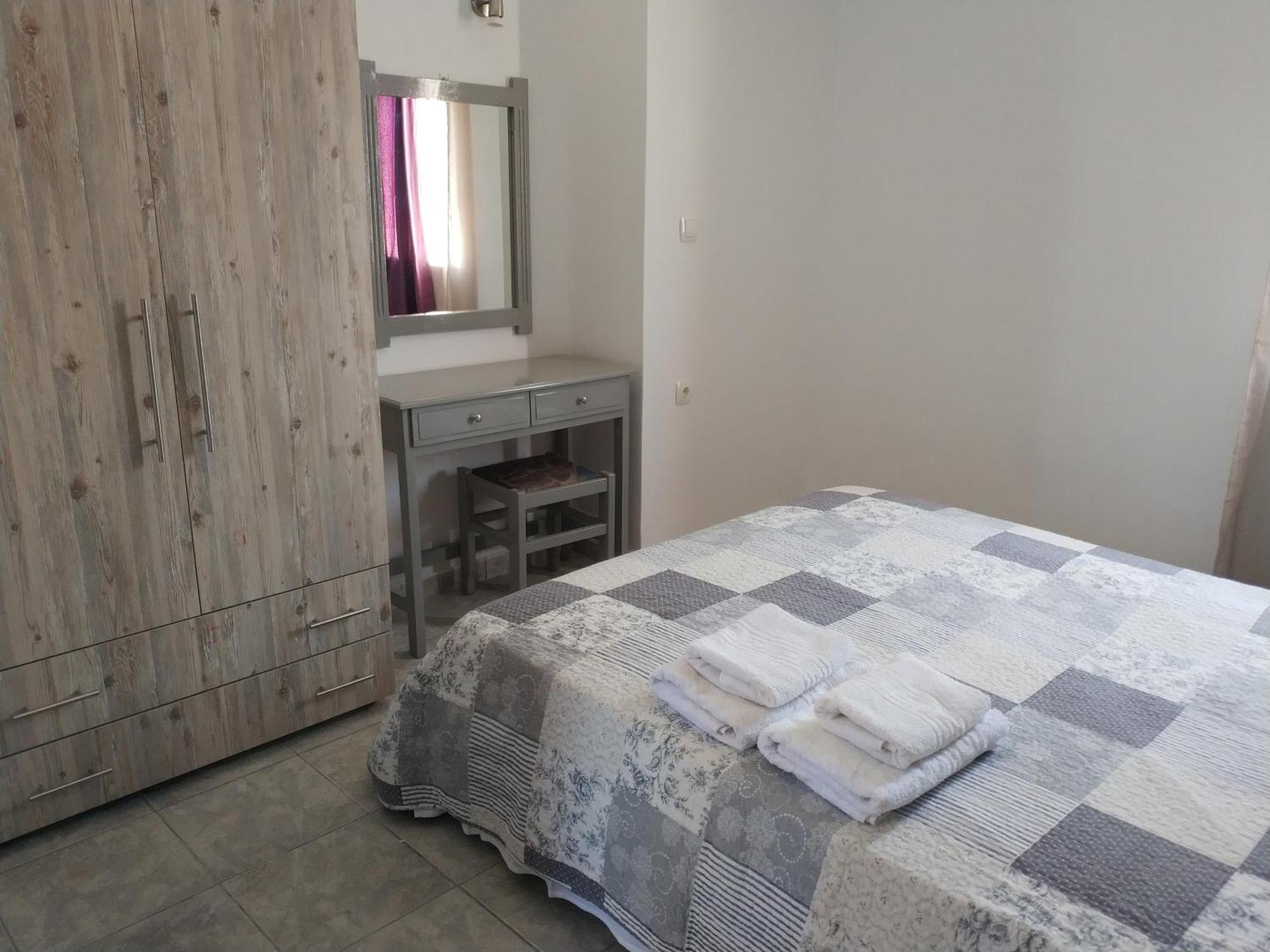 Nikos Apartments Agia Marina Cameră foto